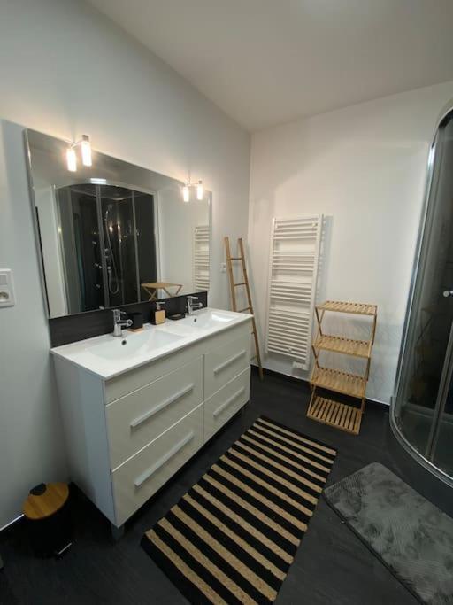 Gite Comme Chez Soi Ducey Les Cheris Exteriér fotografie